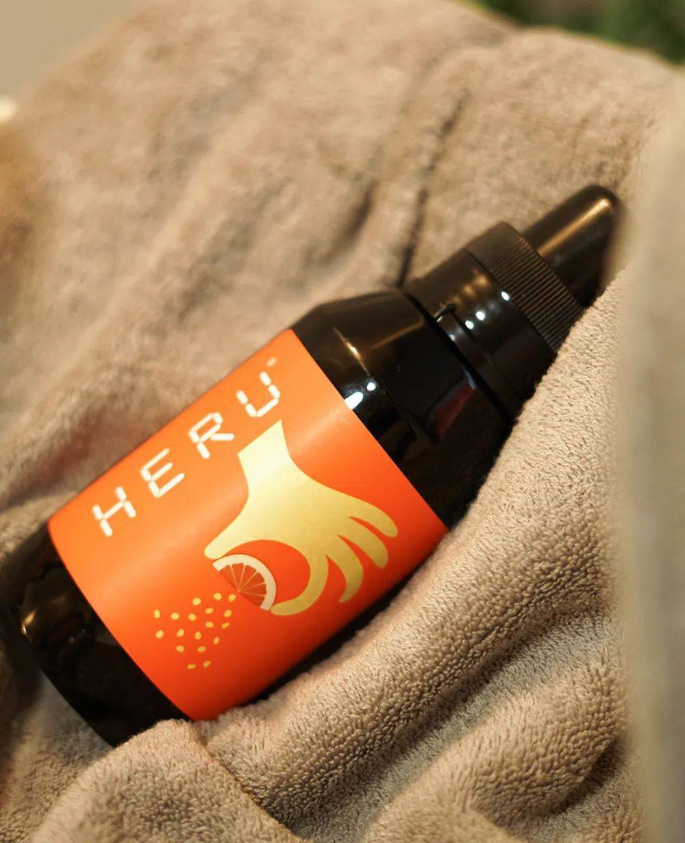 heru|堪称「心机版」衣物香水，法国黑科技留香珠，1 秒拥有高级香