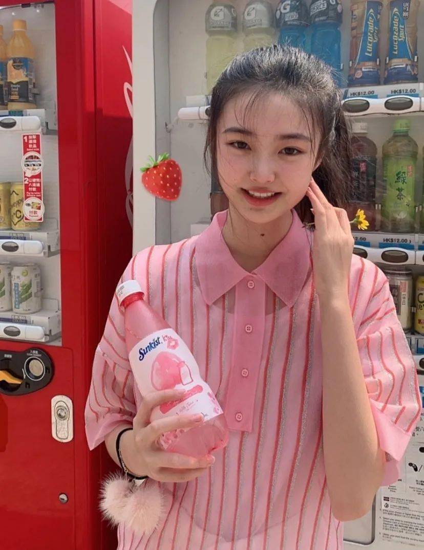 Sung|「F cup」或许有很多，但Jennie只有一个