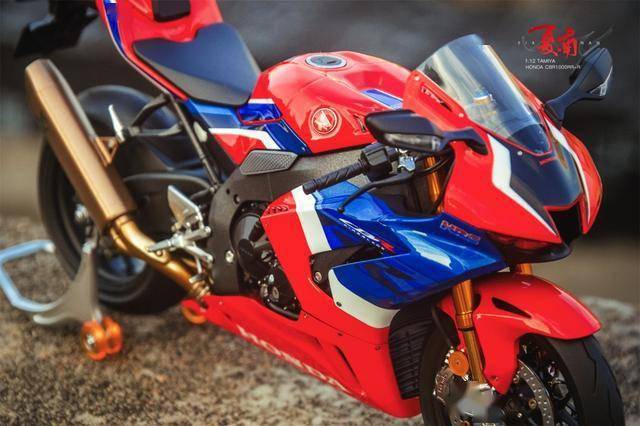 模玩秀田宫112hondacbr1000rr火刃