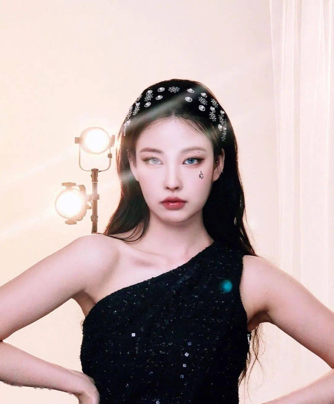 Sung|「F cup」或许有很多，但Jennie只有一个