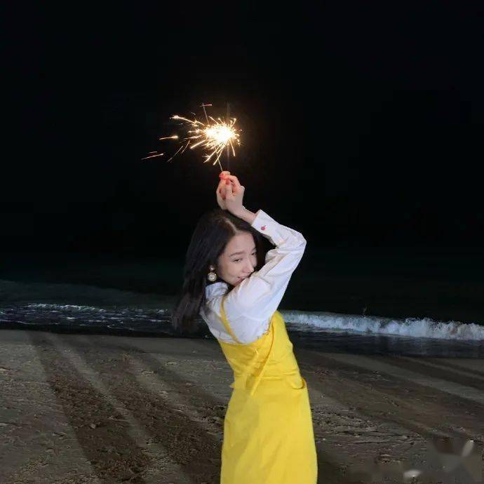 屏障|?孟美岐生图泄密!真实素颜也美炸是怎么做到的?
