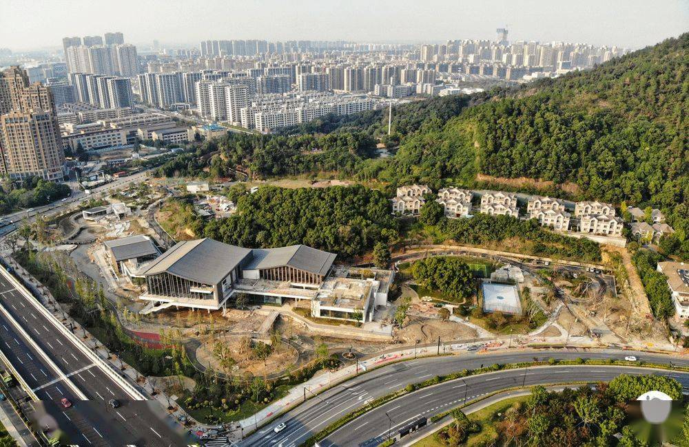 篮球场,游泳馆,观景平台.临平山运动休闲公园即将完工!_体育馆
