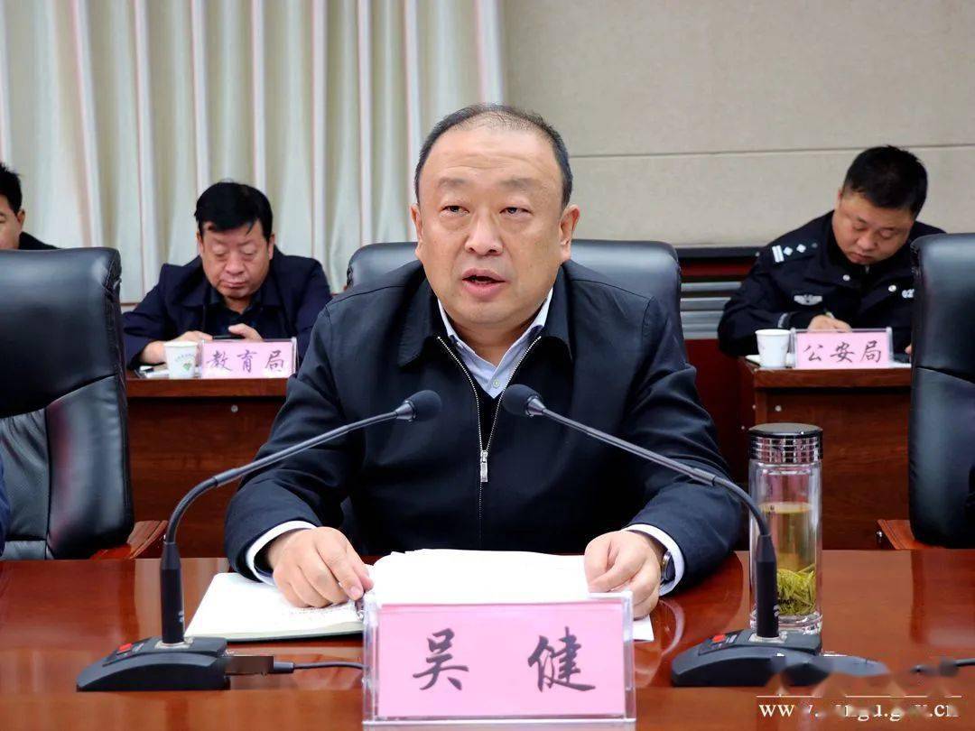 第七次人口普查见人就登_第七次人口普查图片(2)