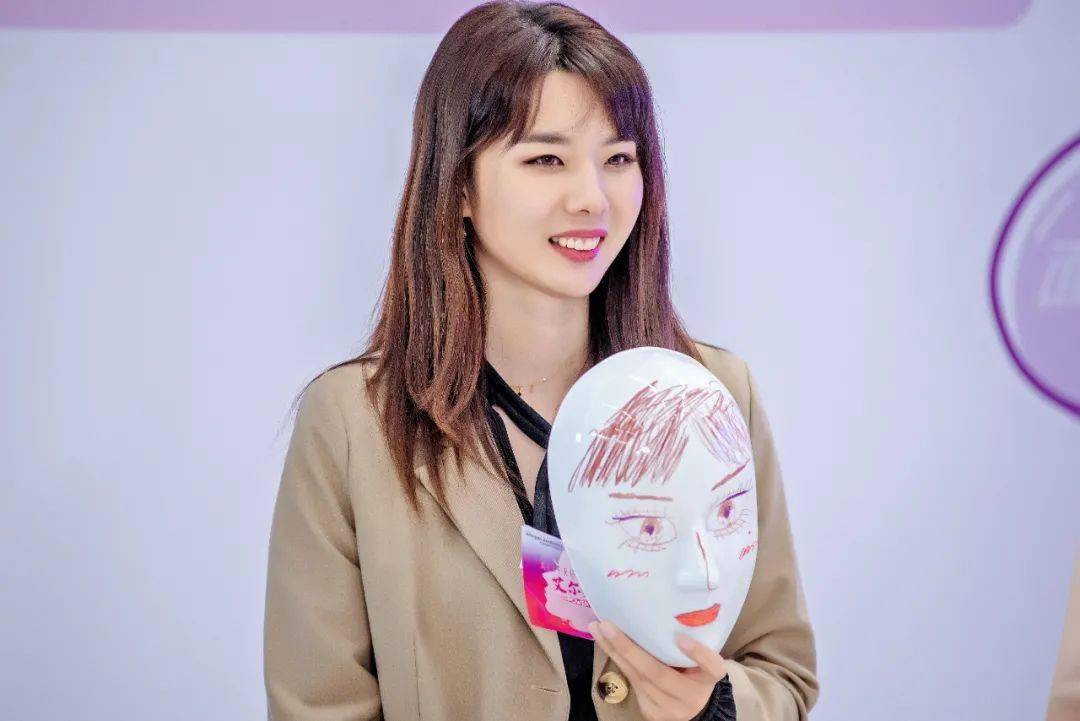 美的|喜新不恋旧巅峰之夜，于正在线分享美力攻略