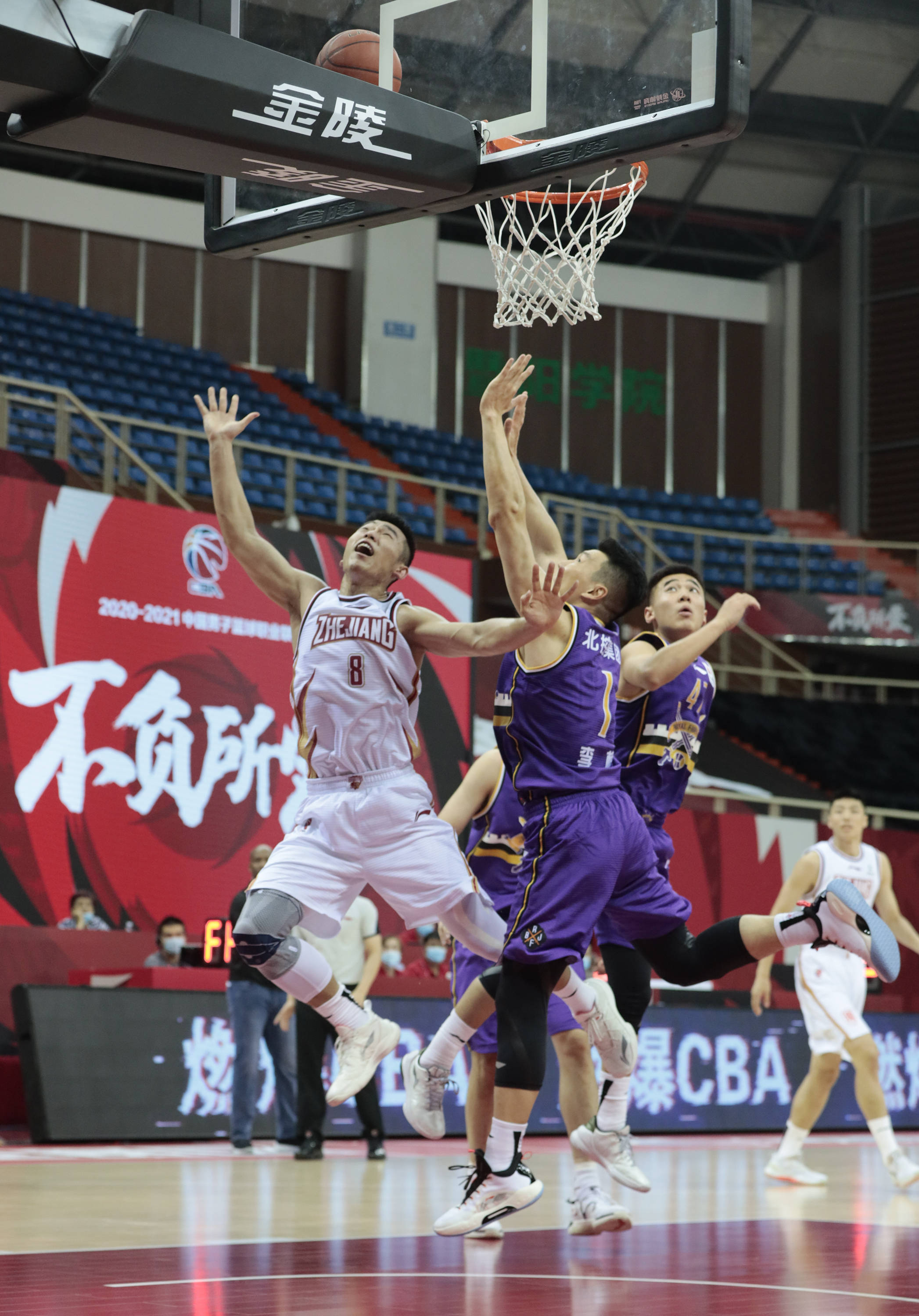 夏洛特皇后大学 vs 温斯罗普大学