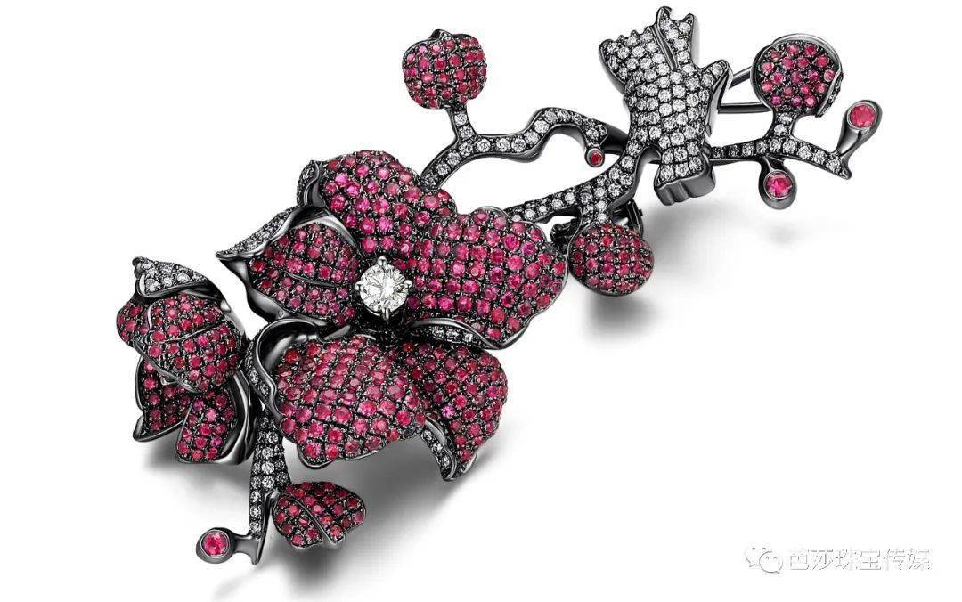 作品|设计师联盟再登拍场|萍君，用珠宝作画的设计师