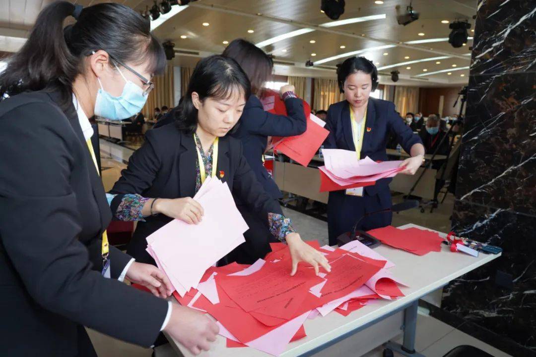 仲姓的排行_这3个姓氏发源于中国,如今却被误认为是日本姓,个个都十分好听(2)