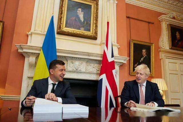 乌克兰总统泽连斯基对英国军情六处进行了“国