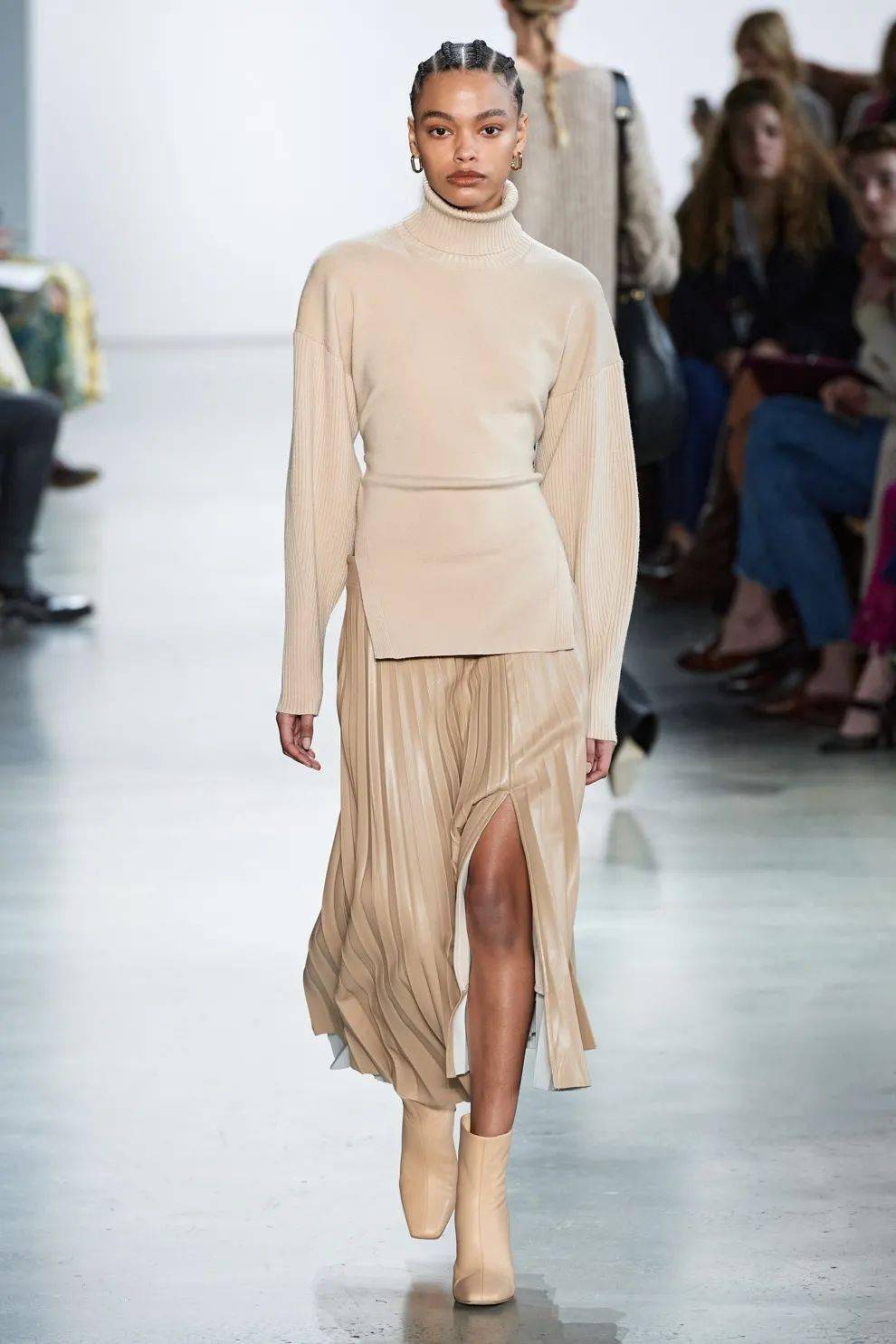 流行色|奶茶可以不喝，但奶茶色一定要拥有！（流行色之裸咖色）