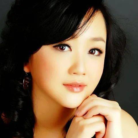 声乐:陈莅菡chen lihan陈莅菡,抒情花腔女高音,江苏师范大学音乐学院