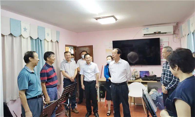 国家民委副主任赵勇到深圳市宝民社区考察