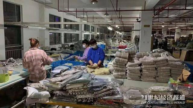 大量来自的印度订单涌入中国,有工厂营业额暴涨5倍!纺织企业经理:从业20年没遇到过这么火爆的行情