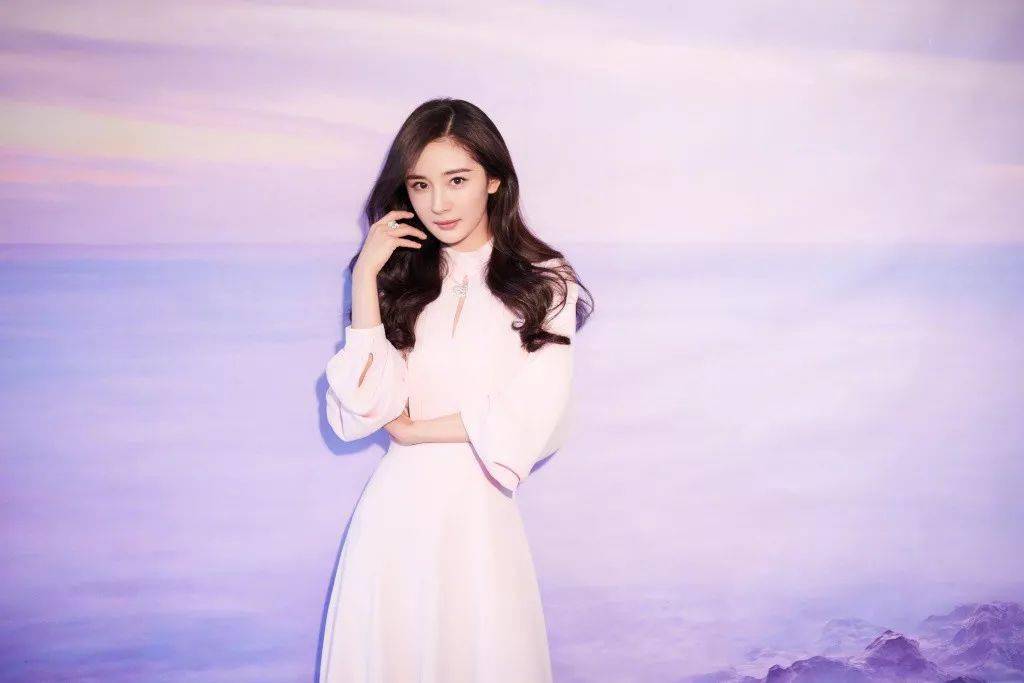 造型|这款仙女范长发卷太撩了，是心动的感觉！！