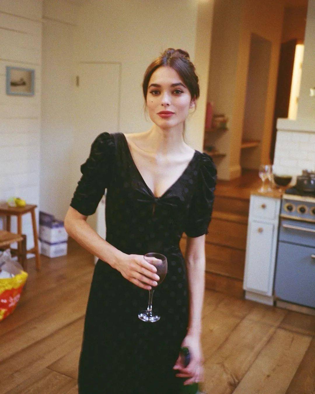 醉意|微醺美人 几分温热的醉意 几分疏离