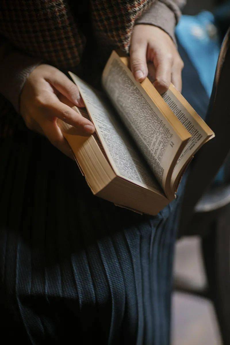 镜头|让你的被摄者充满自信，拍摄女性自然又上镜的12个方法