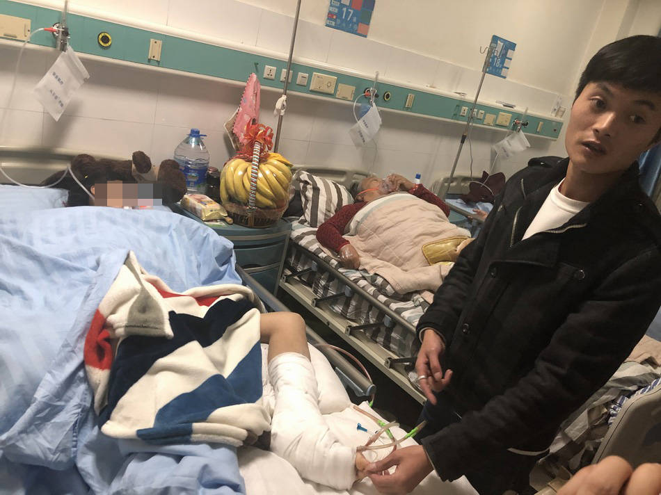 恒达注册云南男子离婚路上把妻子扔下桥,涉嫌故意杀人已被批捕 (图6) 恒达注册云南男子离婚路上把妻子扔下桥,涉嫌故意杀人已被批捕 (图6)