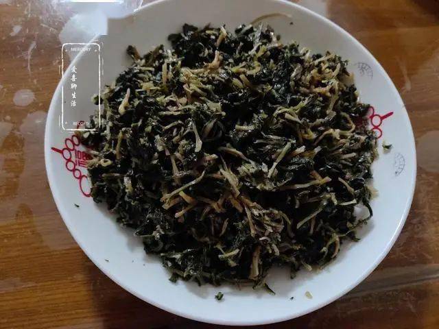 怎么晒干萝卜缨还绿 679daef9f36940b4ae6c346f09156765.jpeg