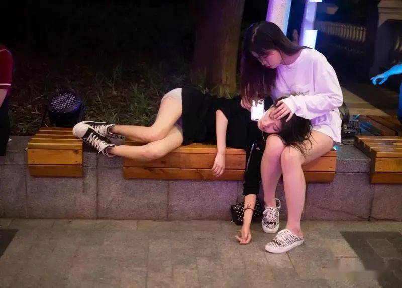 什么酒容易把女生喝醉 9229dabe9104415c9dc55fda5157c0ab.jpeg