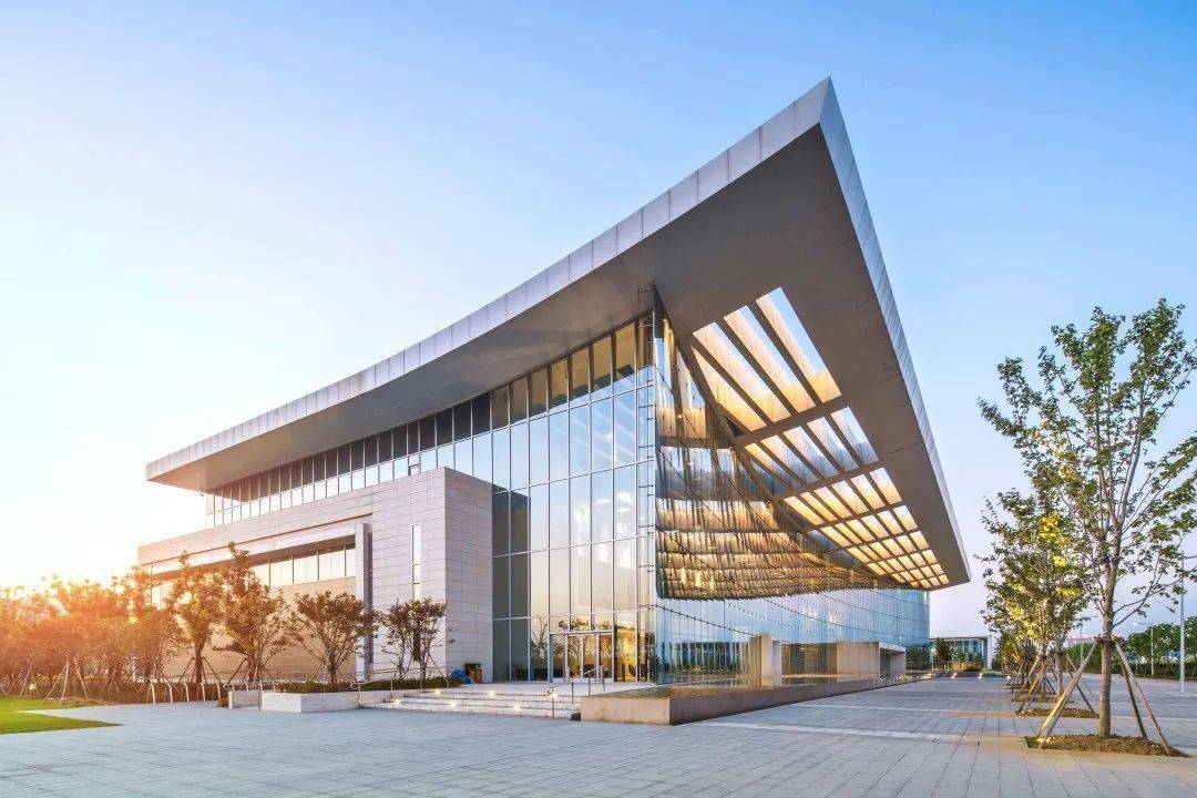 学费|因天价学费, 2020年这4所重点大学3次补录都没招满！