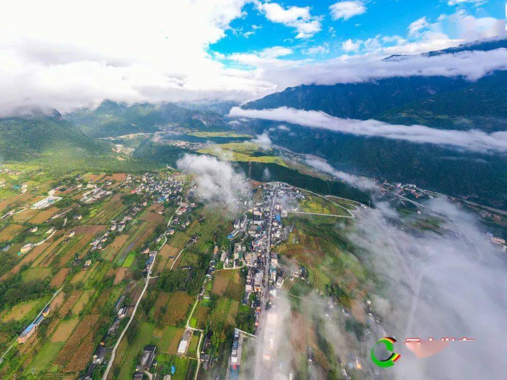王 松(怒江州贡山县文化和旅游局退休)怒江州摄影家协会会员,云南省