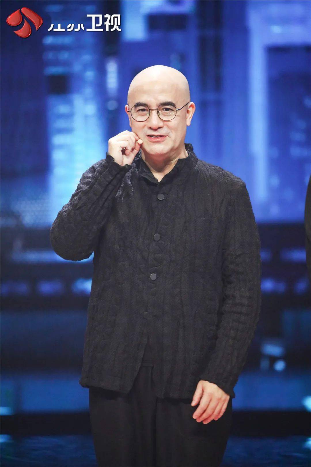 节目|《蒙面唱将猜猜猜》第五季重磅回归，猜评团现场创作面具笑料不断