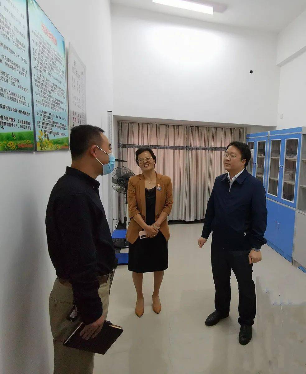 校园动态调研赋新能指导促提升仓山区任巍常委莅临仓七小调研工作