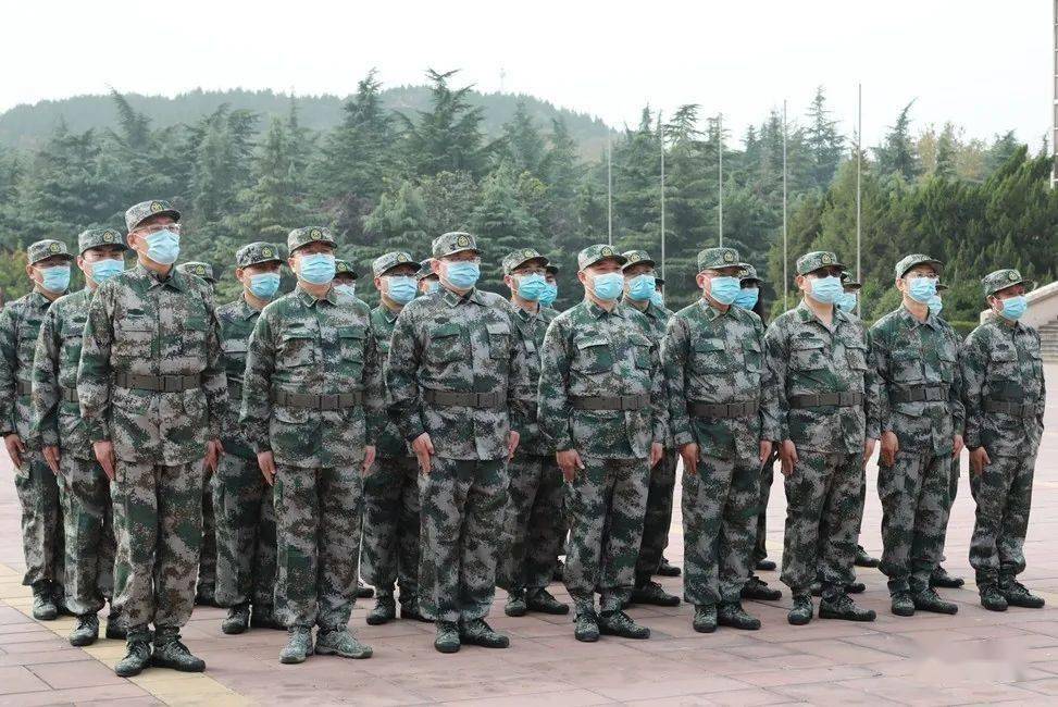 “开云电竞中国”
全员军训开始啦！努力打造“三铁”职工队伍(图2)