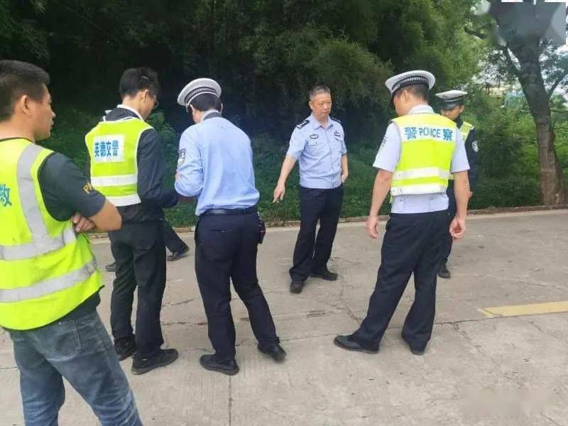 英德浛洸一男子开车撞倒行人后逃逸,伤者送医抢救无效