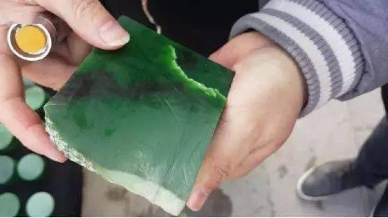 颜色|9890万！凭什么这个玉卖这么贵？