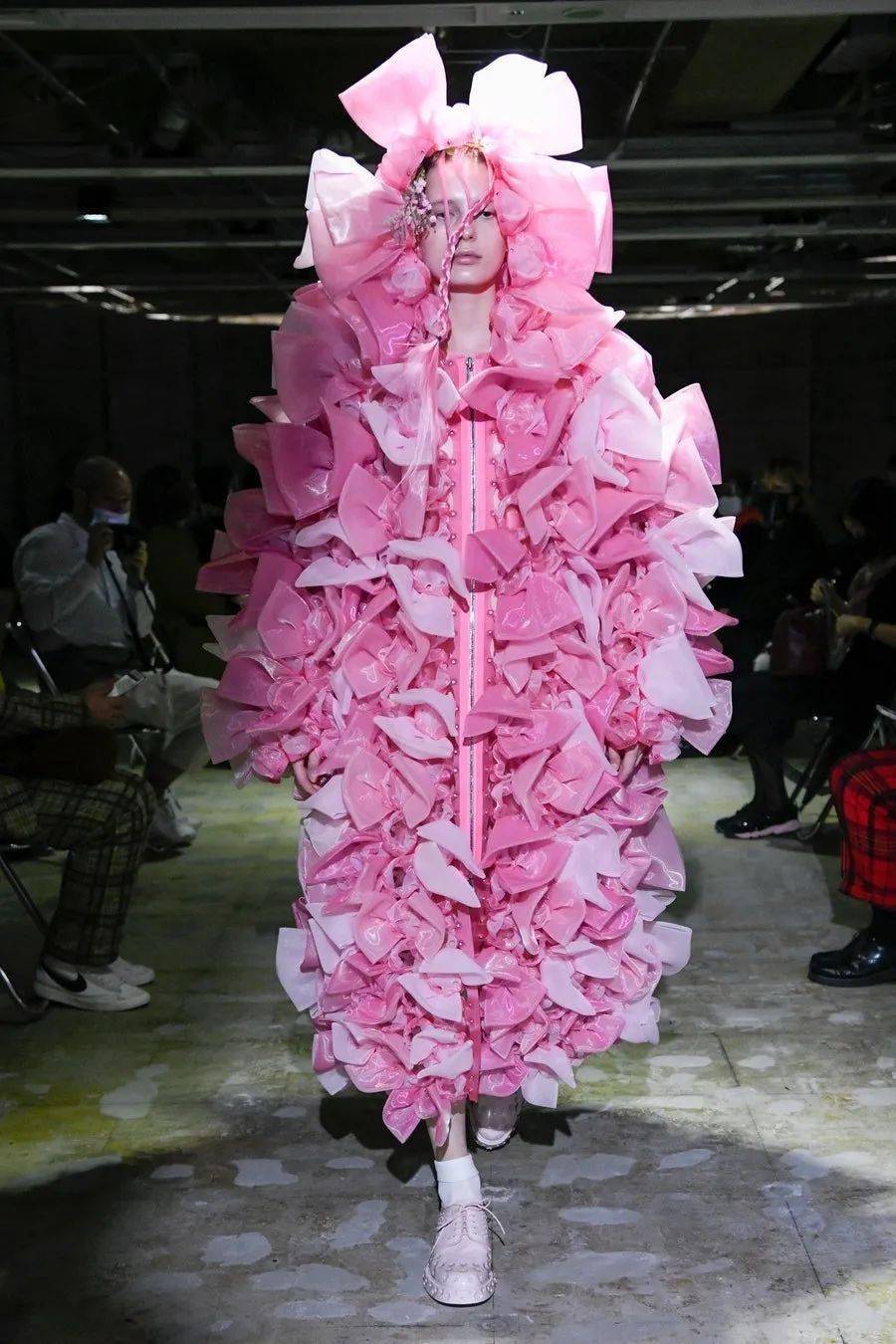 Noir|谁的粉色浴花？实验系设计鬼才Noir Kei Ninomiya用黑与粉打开你的少女心