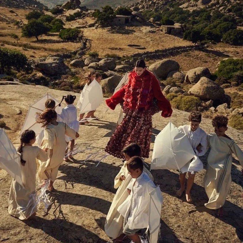 Noir|谁的粉色浴花？实验系设计鬼才Noir Kei Ninomiya用黑与粉打开你的少女心