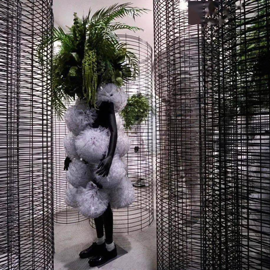 Noir|谁的粉色浴花？实验系设计鬼才Noir Kei Ninomiya用黑与粉打开你的少女心