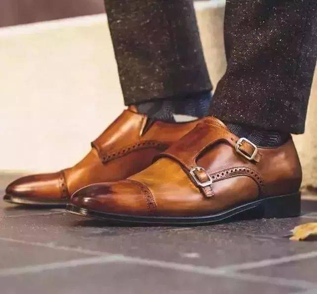 双吸睛|男生 | 你会穿袜子么？