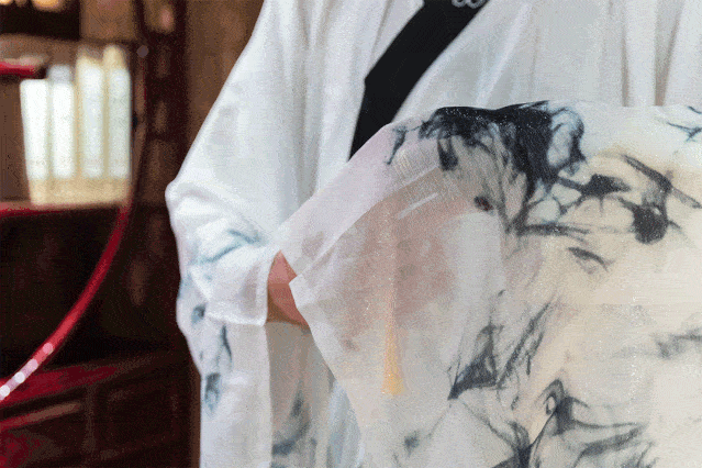 华丽汉服换装 古风实景搜证,一秒