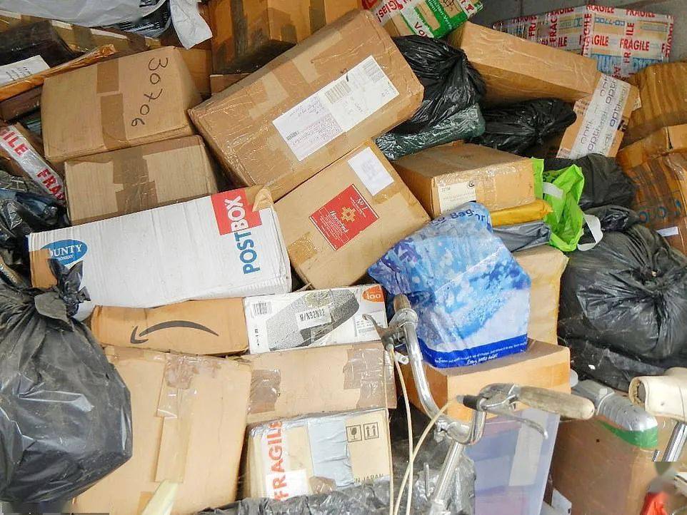 拆快递的说说 9ada3816e83e4299a19c5b92e9d05ef2.jpeg