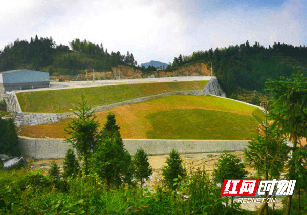 隆回gdp_隆回二中(2)