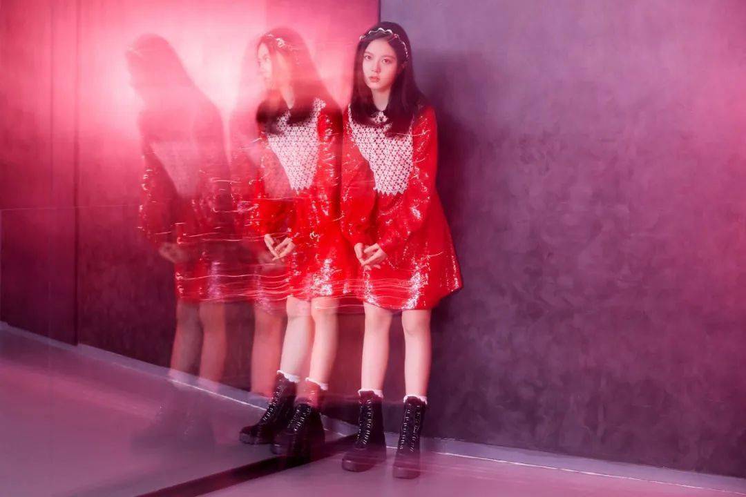 赵今麦|“国民闺女”赵今麦太会搞头发了!麦穗卷+胎毛刘海美丽翻倍!