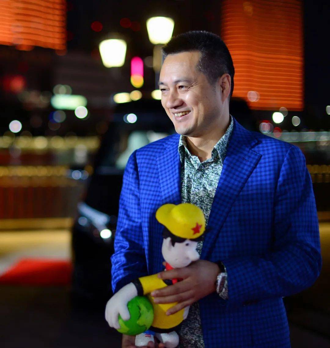 外滩|三江前浪推后浪！时尚浪潮在1844年开埠的老外滩，蜿蜒流转…