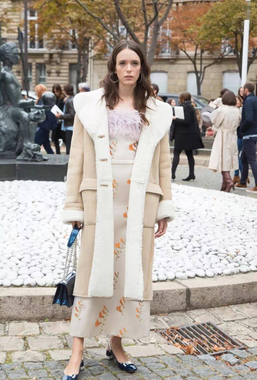 燕麦|潮流 | 比驼色更好穿,它才是今冬最火的颜色!!!