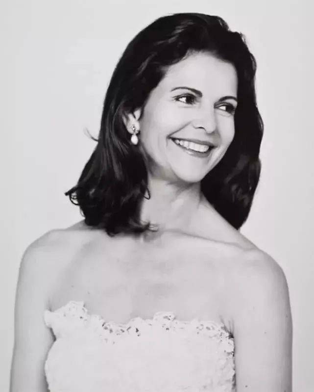 卡尔|宝姐：国王为省钱，子女都只能嫁娶平民？好在家有一宝，富贵万年……