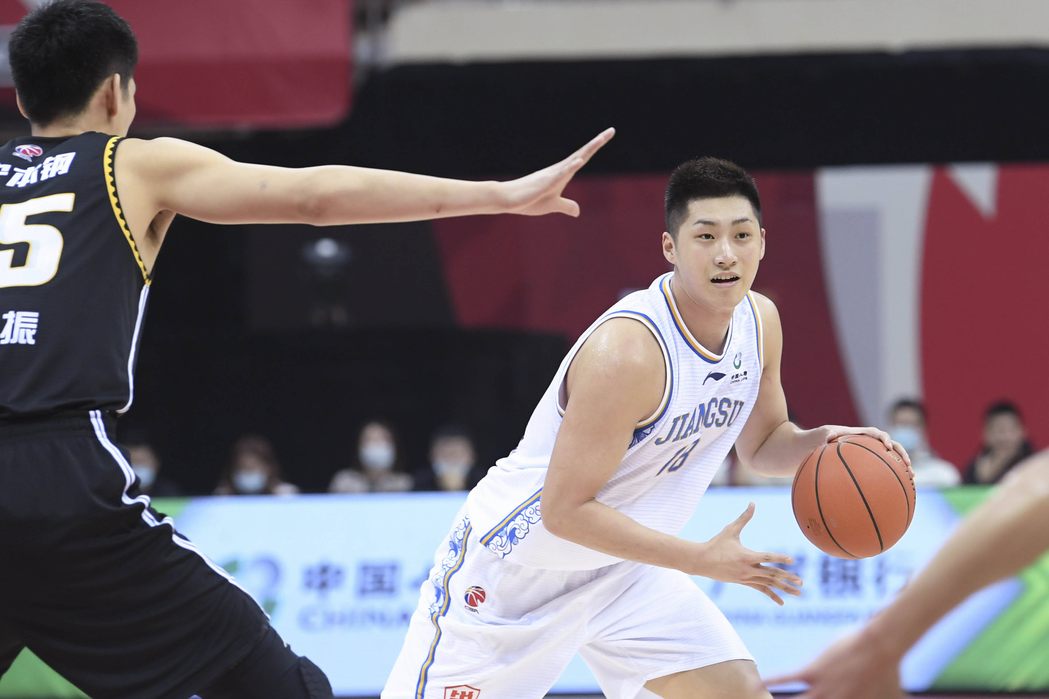 篮球—cba第一阶段:苏州肯帝亚对阵辽宁本钢
