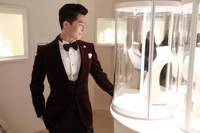 风格|特别策划 | 自然奇境风格闪耀 卡地亚全新「SUR」NATUREL高级珠宝展晚宴