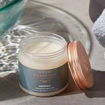 头皮|她一甩头发，我的心跳就跟着漏了一拍！