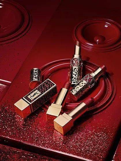 彩妆|2020圣诞彩妆,这些最值得买!