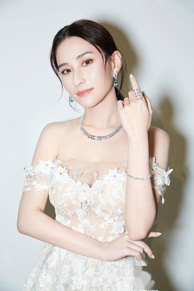 风格|特别策划 | 自然奇境风格闪耀 卡地亚全新「SUR」NATUREL高级珠宝展晚宴