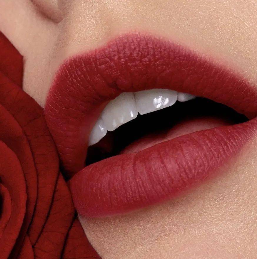 魔都|全体魔都女孩注意：2020秋冬新品口红在线“斩男”，每一支都是高手过招！