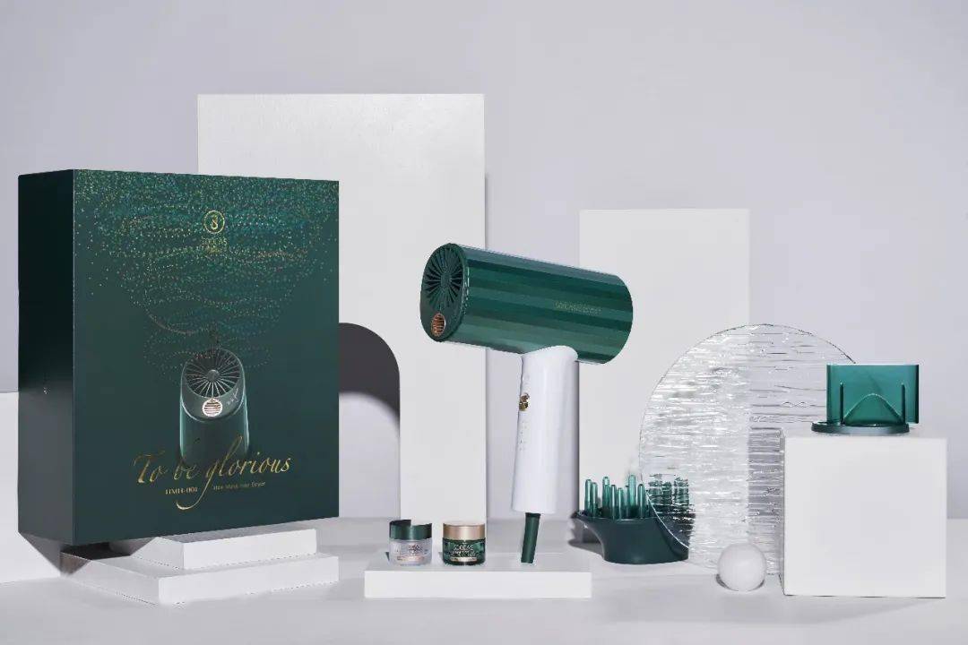 腰斩|这个黑科技吹风机，对标日本大品牌，价格腰斩一半，吹头发就像做发膜！