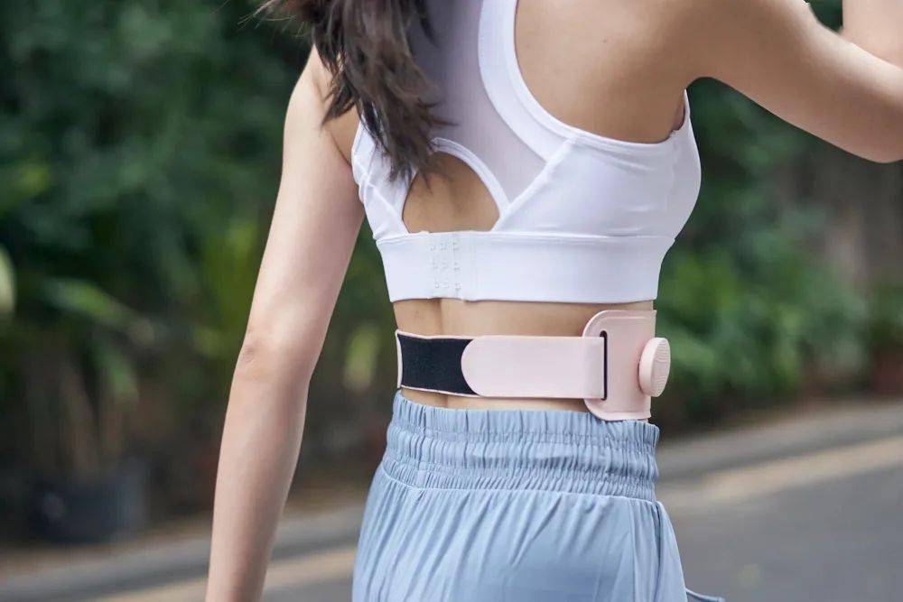 腰带|日本变态“收腰带”,25分钟等于卷腹368次!狂甩游泳圈,轻松get少女腰!