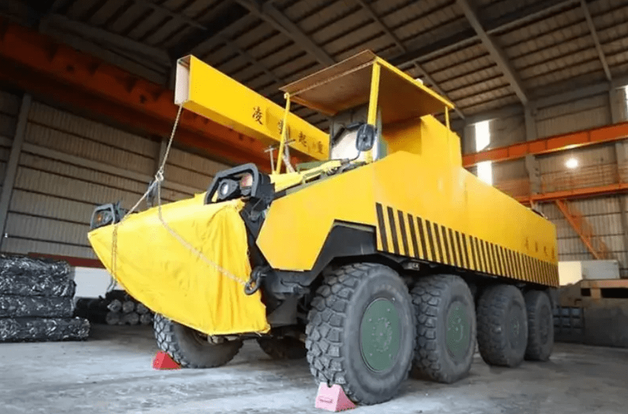 台军：“我是起重机，我是起重机”