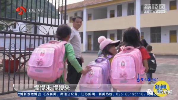 李春谋|乡村教师坚守21年！“只剩下一个学生，也坚持把他教好”